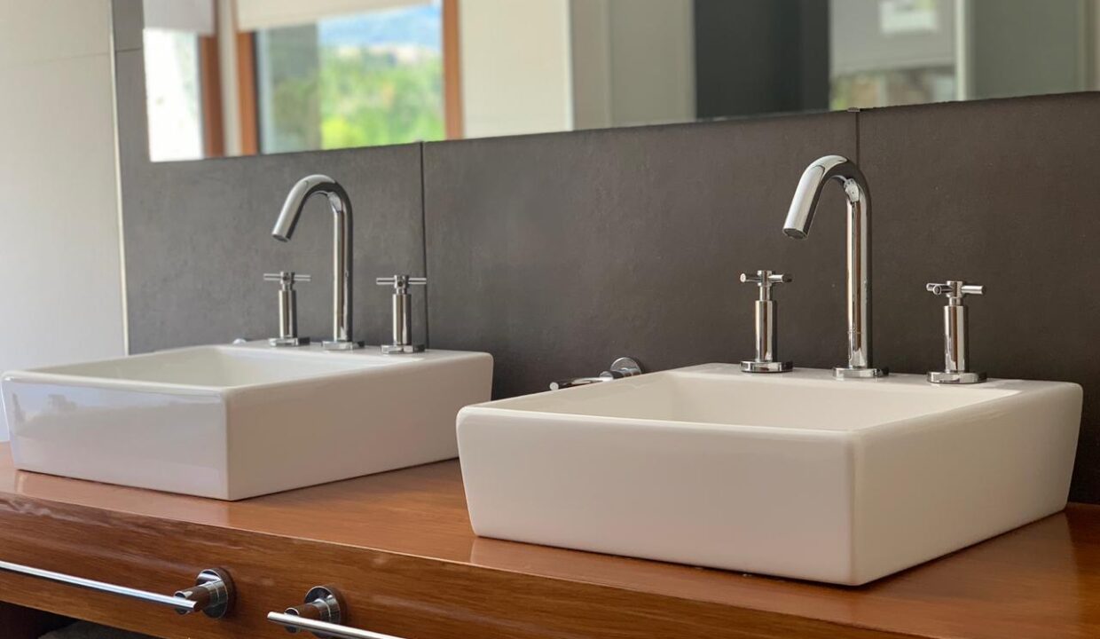 WhatsApp Image 2025-01-10 at 17.07.22