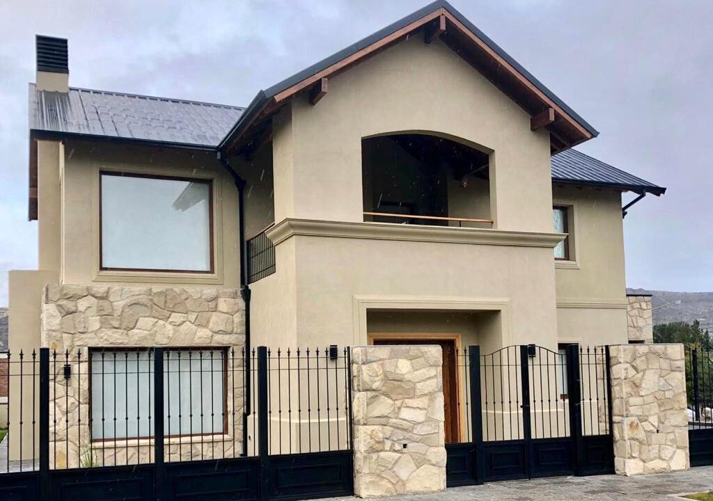 WhatsApp Image 2023-05-18 at 17.09.45 (2) (1)