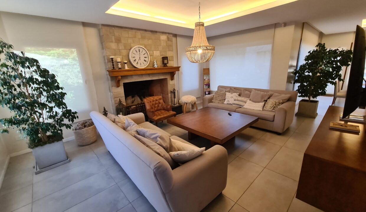 WhatsApp Image 2024-03-25 at 12.10.57 (1)